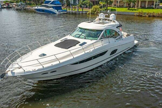 Sea Ray 610 SUNDANCER Yacht For Sale