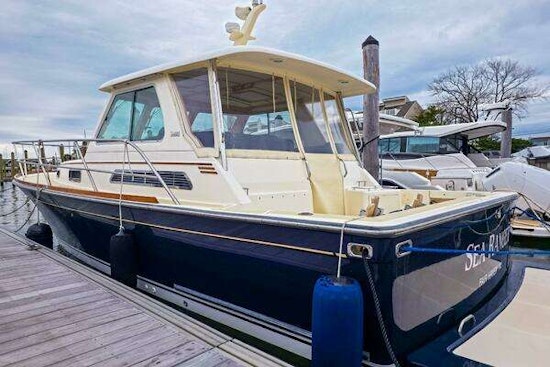 Sabre 34 Express Yacht For Sale