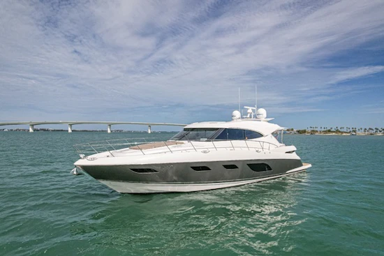 Riviera 6000 Sport Yacht Yacht For Sale
