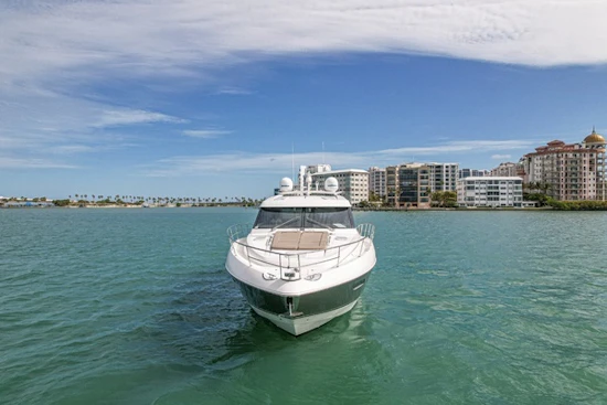 Riviera 6000 Sport Yacht Yacht For Sale