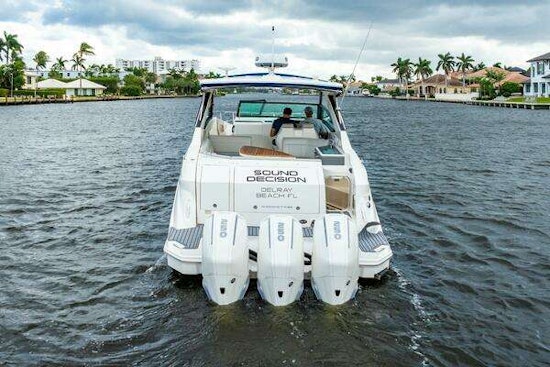 Sea Ray Sundancer 32 Outboard Yacht For Sale