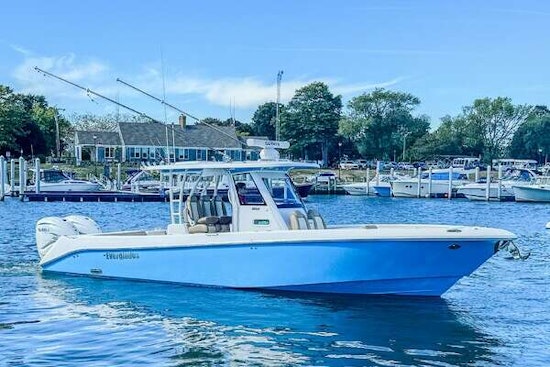 Everglades 335 CC Yacht For Sale