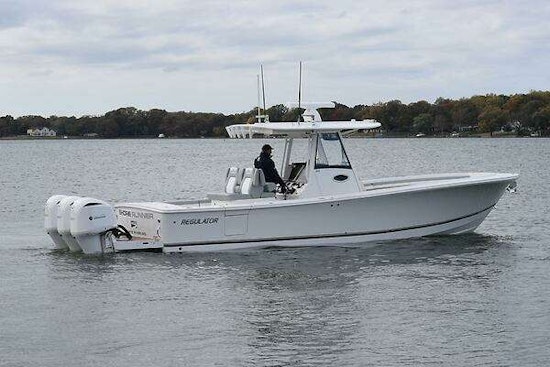 Regulator 34 Yacht For Sale