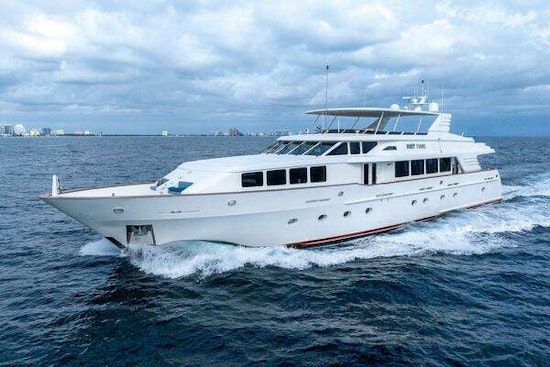 Trinity Yachts  Yacht For Sale