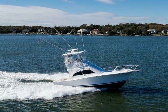 Luhrs 36 Convertible Yacht For Sale