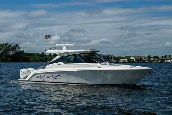 Tiara Yachts 34 LX Yacht For Sale