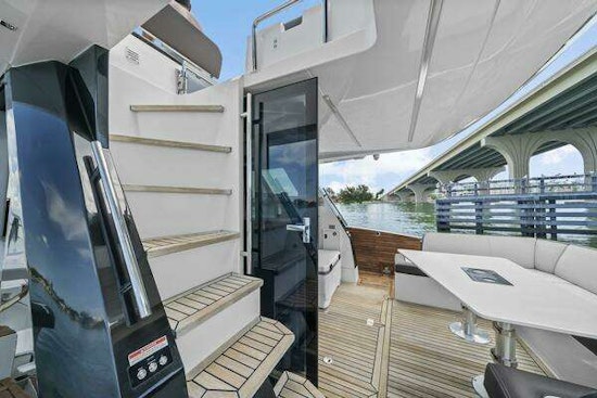 Galeon 470 Sky Yacht For Sale