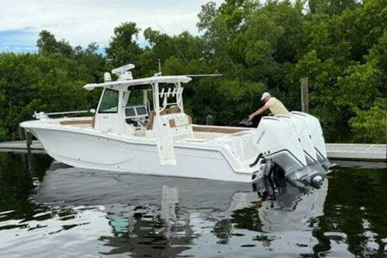 Caymas 341CC Yacht For Sale