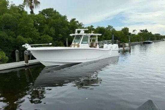 Caymas 341CC Yacht For Sale