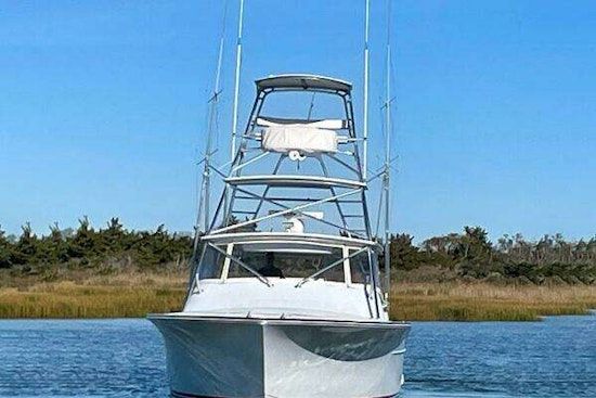 Custom Carolina 40 DeSanti Yacht For Sale