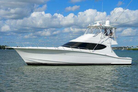Hatteras GT 54 Yacht For Sale