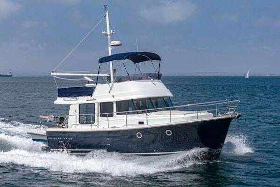 Beneteau Swift Trawler 34 Yacht For Sale