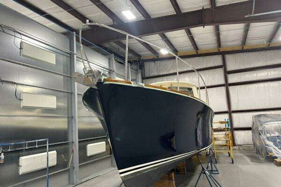 Hinckley 36 Picnic Boat EP Yacht For Sale