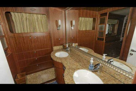 Horizon Vision 74 Yacht For Sale