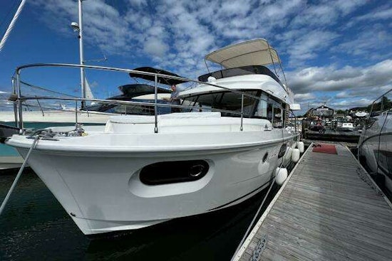 Beneteau Swift Trawler 41 Yacht For Sale
