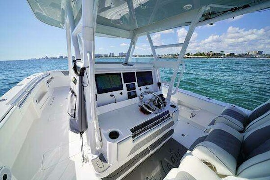 Invincible Catamaran Yacht For Sale