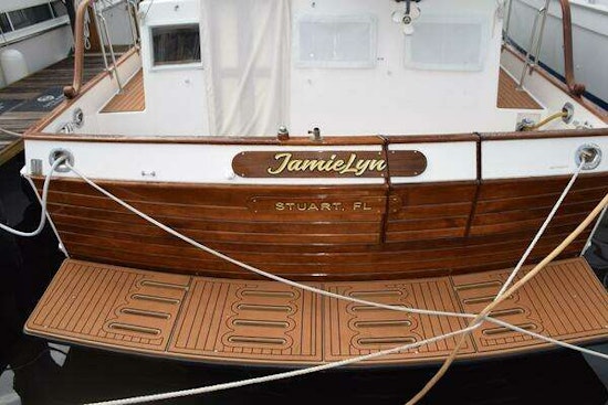 Grand Banks Classic Yacht For Sale