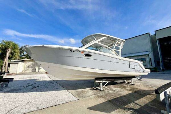 Robalo R317 Yacht For Sale