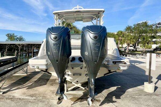 Robalo R317 Yacht For Sale