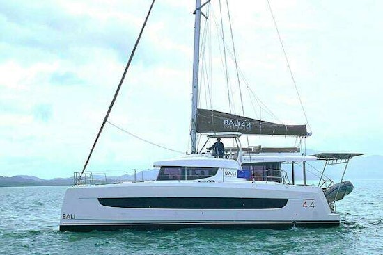 Bali 4.4 Open Space Yacht For Sale