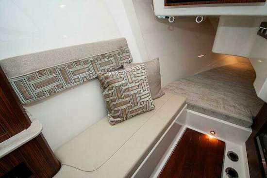 Pursuit DC 365 Dual Console Yacht For Sale