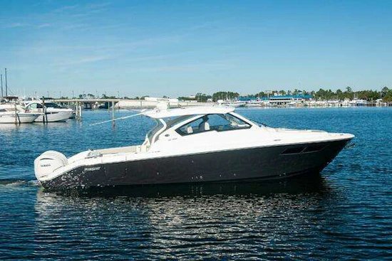 Pursuit DC 365 Dual Console Yacht For Sale