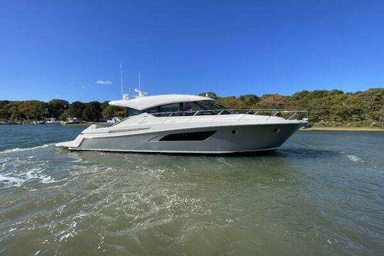 Tiara Yachts C53 Coupe Yacht For Sale