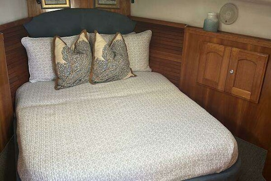 Legacy  Yacht For Sale