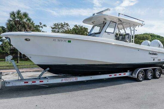 Everglades 335 Center Console Yacht For Sale