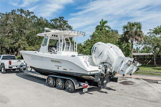 Everglades 335 Center Console Yacht For Sale