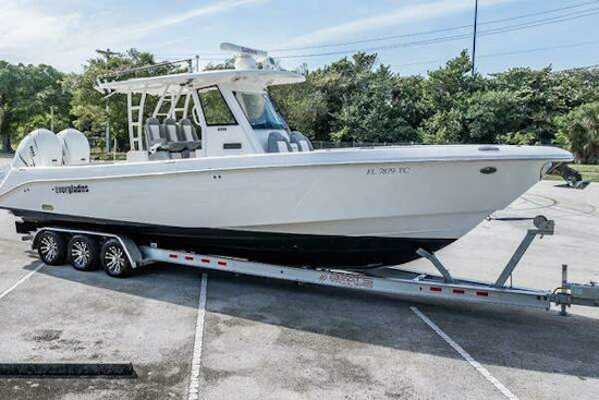 Everglades 335 Center Console Yacht For Sale