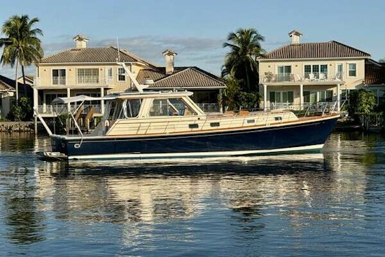 Grand Banks 49 Eastbay HX Yacht For Sale