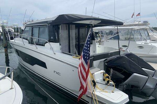 Jeanneau NC 1095 Coupe Yacht For Sale