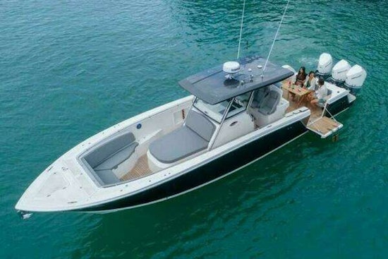 Fishing Raptor 390 Solarium Yacht For Sale
