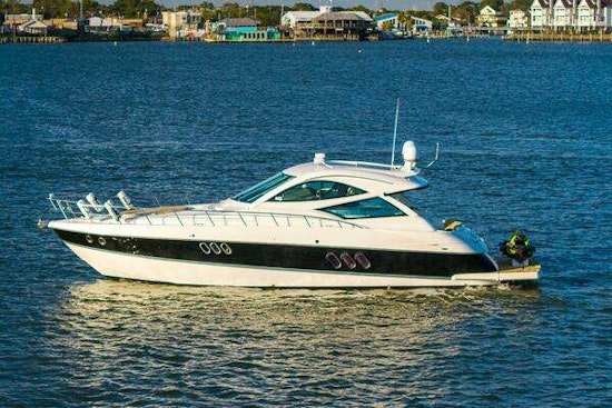 Cruisers Yachts 540 Motor Yacht Yacht For Sale
