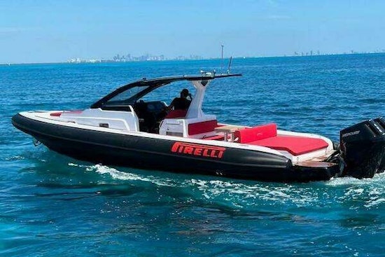 Pirelli P35 Yacht For Sale