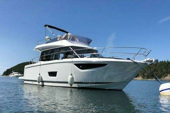 Jeanneau Velasco Yacht For Sale