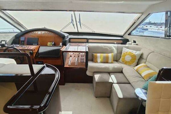 Ferretti Yachts 720 Yacht For Sale