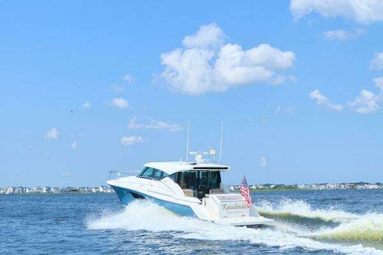 Tiara Yachts C44 Coupe Yacht For Sale