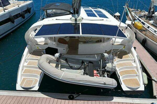 Xquisite Yachts X5 Yacht For Sale
