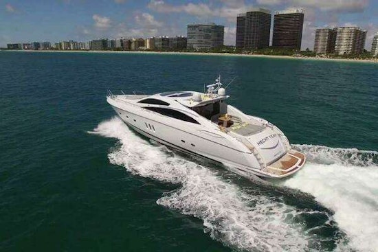Sunseeker Predator 82 Yacht For Sale