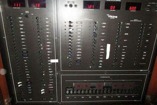 Viking Cockpit Motor Yacht Yacht For Sale