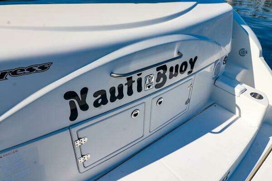 Cruisers 520 Express Yacht For Sale