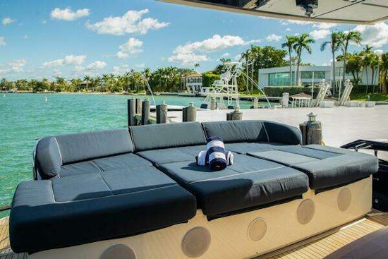 Pershing  Yacht For Sale