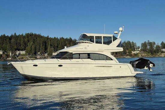Meridian 411 Sedan Yacht For Sale