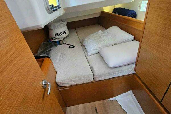 Jeanneau Sun Odyssey 449 Yacht For Sale