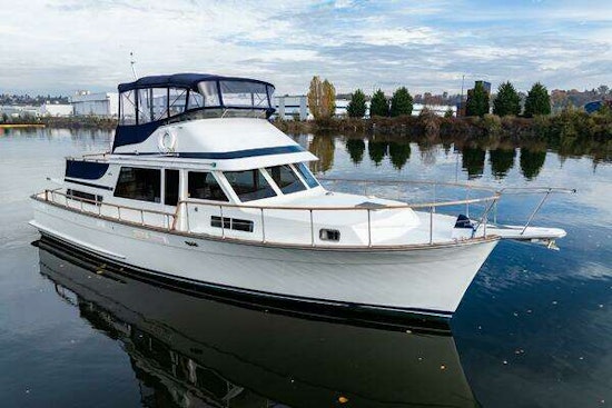 Tollycraft 48 Yacht For Sale