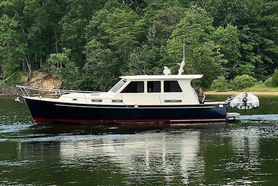 Legacy 42 Sedan Yacht For Sale