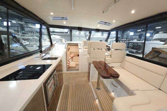 MJM 4 Yacht For Sale