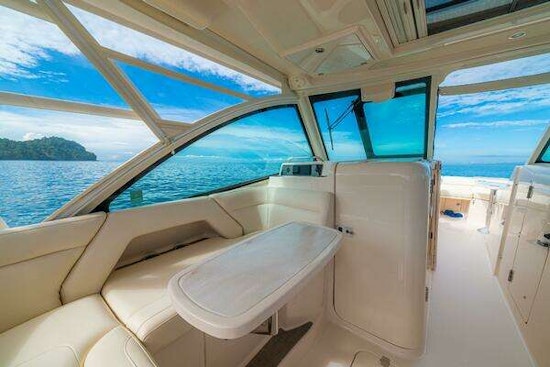 Grady-White Freedom 375 Yacht For Sale